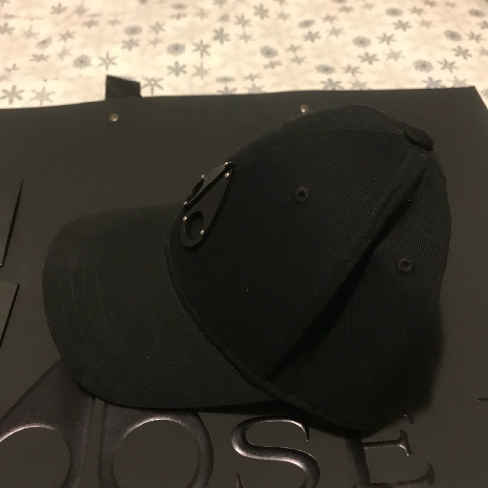 Moose knuckle hat